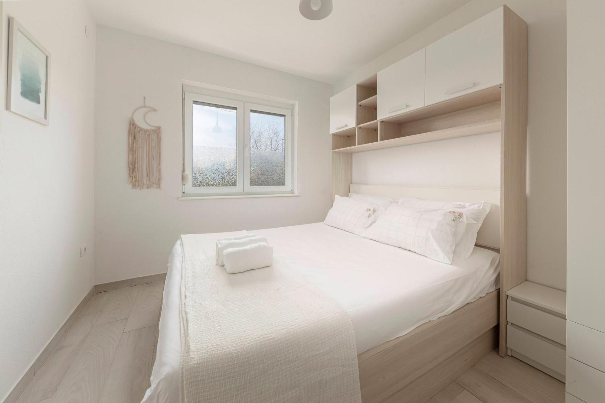 Bright Apartment Koper Buitenkant foto