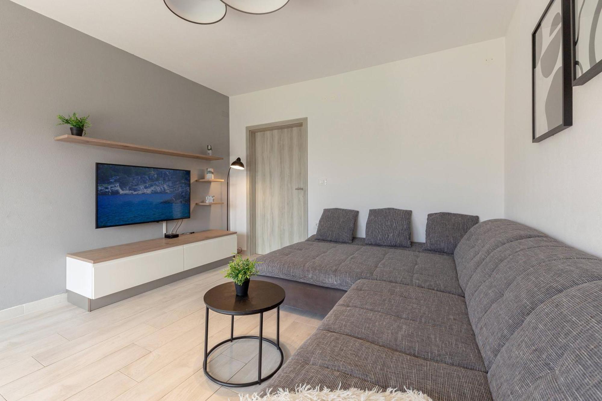Bright Apartment Koper Buitenkant foto